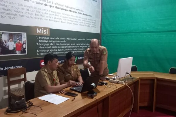 Pembinaan, Pengawasan, Evaluasi, dan Monitoring atas Pelaksanaan Kebijakan Informasi Publik