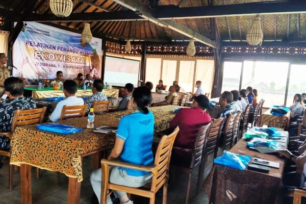 pembukaan Pelatihan Pemandu Wisata Ekowisata