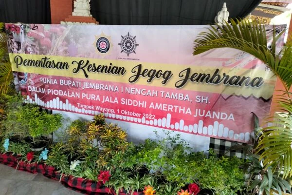 GLADI PERSIAPAN PEMENTASAN JEGOG