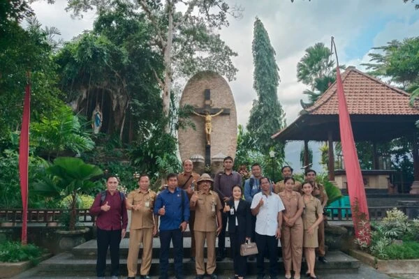 Gereja Katolik Paroki Hati Kudus Yesus Palasari Diinventarisasi Sebagai Cagar Budaya