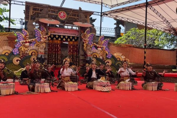 Wimbakara (Lomba) Taman Penasar