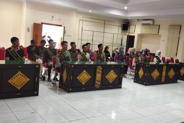 Menerima kunjungan studi tiru Dinas Disporabudpar dan Duta Wisata
